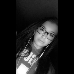 Meet your Posher, Bailey